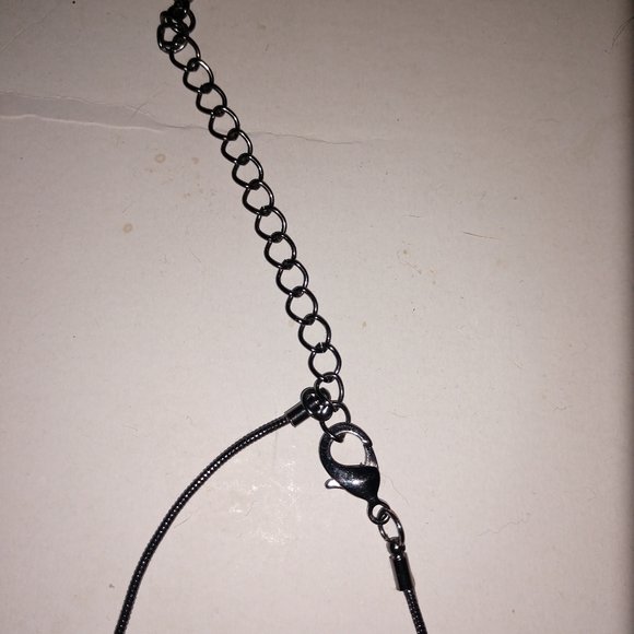 Necklace woman's beaded silver with bling NWOT - Picture 2 of 4